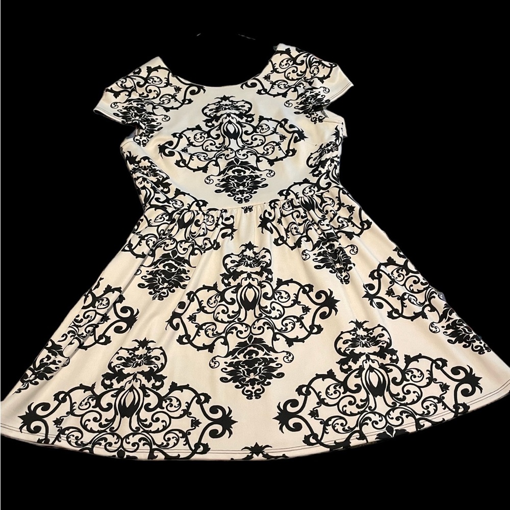 Black and white dress